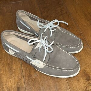 NWOT Sperry Grayish Brown Boat Shoes sz. 9